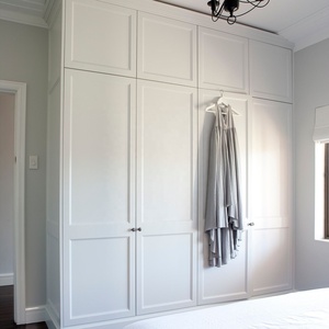<span class=keywords><strong>Dressing</strong></span> intégré en bois massif de style crème français, avec coiffeuse intégrée pour un rangement élégant de la chambre, garantie 5 ans - Product Image 2