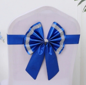 غطاء كرسي من البوليستر بلون واحد رائع مع مشبك أو شريط ساتان للحفلات وحفلات الزفاف - Product Image 5