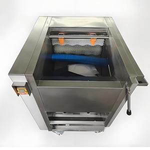 Comercial automático patata Taro jengibre patata dulce Raíz de loto mar pepino lavadora rodillo cepillado peladora - Product Image 1