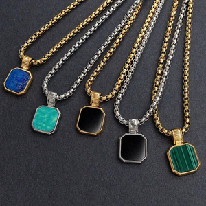 Collar con Colgante <span class=keywords><strong>de</strong></span> Piedra Preciosa Cuadrada <span class=keywords><strong>de</strong></span> Acero Inoxidable Chapado en <span class=keywords><strong>Oro</strong></span> <span class=keywords><strong>de</strong></span> 18k PVD, Resistente al Agua y al Deslustre, Fabricante <span class=keywords><strong>de</strong></span> Joyería Personalizada LUCKYJIU - Product Image 1
