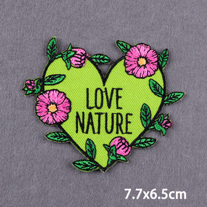 Toppe in Tessuto Ecologico Personalizzate <span class=keywords><strong>con</strong></span> Ricamo a <span class=keywords><strong>Cuore</strong></span> Punk Cartoon, Termoadesive per Accessori di Abbigliamento - Product Image 4