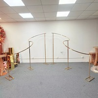 Arche métallique en forme de S haute résistance. Support de toile de fond réglable pour mariages et événements. Décoration Moderne