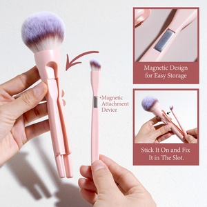 Brocha de Maquillaje Magnética 4 en 1, Brocha Profesional Portátil de Fibra Sintética <span class=keywords><strong>para</strong></span> Mezclar Cosméticos Faciales, Logotipo Personalizado, Fácil de Transportar - Product Image 4