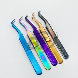 Pinzas de extensión de pestañas de acero inoxidable sostenibles con logotipo personalizado más vendidas Punta puntiaguda de Color de plasma para uso en belleza - Product Image 1