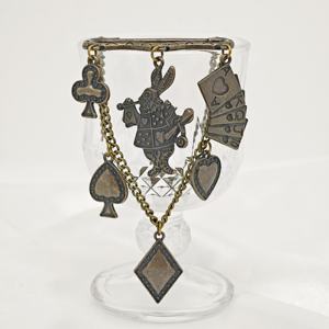 ヴィンテージ アリス・イン・ワンダーランド ネックレス、ブロンズトーン ウサギとポーカーシンボル ペンダントチョーカー、レトロ パンク ユニークなパーティー ジュエリー（女性向け） - Product Image 2