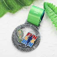 Médailles de course personnalisées 5 km, médailles de sport en métal émaillé plaqué argent 3D, médailles de finisseur ajourées pour course amusante