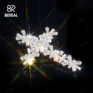 Pass Diamond Tester Vvs Moissanite Croix Pendentif Hip Hop Style Glacé Baguette Coupe Croix Pendentif Charmes Fine Jewelry - Product Image 2