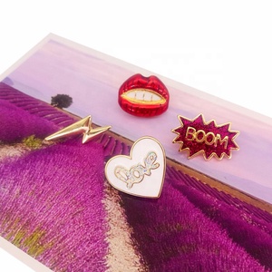 Broche de goteo de labios rojos, joyería, amor, sexy - Product Image 4