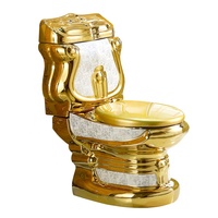 Salle de bain européenne de luxe, vintage, de haute qualité, monté au sol, wc en céramique, toilette sanitaire en or