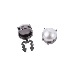 Eleganti Gemelli con Perle per Camicie da Donna - Design Semplice e Lussuoso in Resina Acrilica e Lucite - Product Image 5