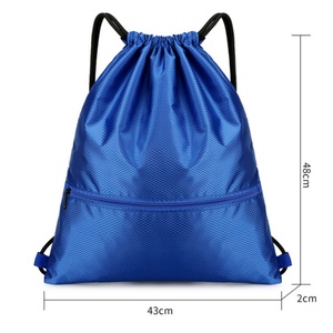 Sac à dos à cordon en polyester en gros, personnalisable avec logo, réutilisable, grande capacité, pliable, coloré, pour la gym - Product Image 2