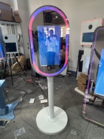 Machine de cabine photo miroir ovale Selfie avec écran tactile LCD de 21.5 pouces Mini PC intégré Photomaton miroir magique ovale