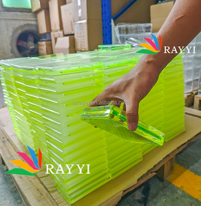 กล่องใส่การ์ดเกรดพร้อมแม่เหล็ก ยี่ห้อ RAY YI ผลิตจากอะคริลิกกันน้ำ ป้องกันรังสียูวี พร้อมแผ่นกาว PSA สำหรับการ์ด - Product Image 5