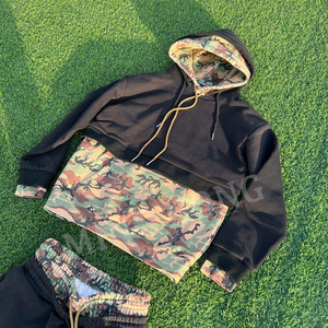 Ensembles de sweatshirts à capuche et à double capuche camouflage avec patchs en éponge française personnalisés Survêtements pour hommes - Product Image 5