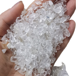 Vente en gros de pierres naturelles Youning, pierres roulées, cristal poli, gravier de quartz clair et copeaux de cristal sur le thème de l'amour - Product Image 1