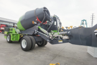 4 Kubikmeter Diesel Selbstladender Betonmischer-LKW mit Hydraulikantrieb und Selbstbefüllung, Ausgestattet mit Yuchai-Motor