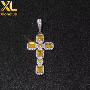 Magnifique Pendentif Croix en Pierre Gemme Radiante et Sucre de Roche, Zircon, Cuivre Plaqué Or 18K, Collier Unisexe Sportif Personnalisé - Product Image 2