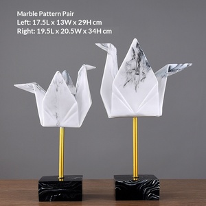 Vente chaude usine : Ornement moderne en résine grue en papier origami, Décoration de table de luxe, Décoration intérieure en résine - Product Image 6