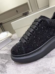 Zapatos casuales de lujo con diamantes incrustados de alta calidad, zapatos para caminar antideslizantes de suela gruesa a la moda, zapatillas negras con cordones. - Product Image 5