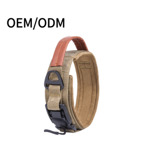 Taktisches Hundehalsband aus strapazierfähigem Nylon mit Schnellverschluss und Trainingsgriff, verstellbar für mittelgroße und große Hunde - Product Image 1