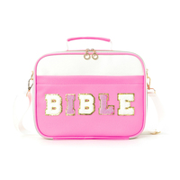 Sac bandoulière en PVC pour femme avec patchs lettres en chenille, idéal pour la vente en gros et la mode