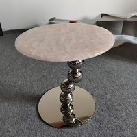 Table d'appoint de salon et de salle à manger de style italien, design léger et luxueux, style moderne, haut de gamme, écologique, table d'angle en marbre faite à la main