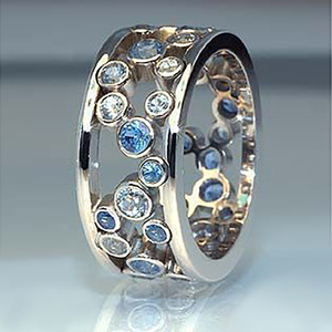 Anello Traforato con Design a Fascia Intera, Elegante Anello da Dito per Donne - Product Image 2