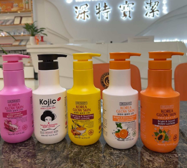 lotion glutathione korea Dr Davey Oem Glow Skin L-glutathione Body Whitening Nourishing Brightening Body Lotion For Every Skin Types Step into your glow era with APLB’s Glutathione Niacinamide Body Lotion—a powerhouse formula designed to transform dull Private Label Korea Glow Skin