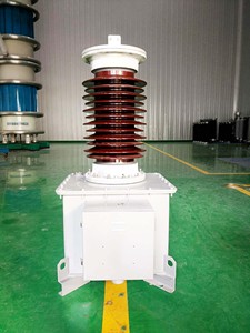 หม้อแปลงไฟฟ้าแบบคาปาซิทีฟเฟสเดียว TYD 220KV สำหรับความถี่ 50Hz และ 60Hz - Product Image 1