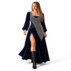 Armure médiévale pour femme plaquée argent avec accent en maille de fer, manches longues, fente haute, pièce de mode antique et moderne, pièce maîtresse tendance - Product Image 3