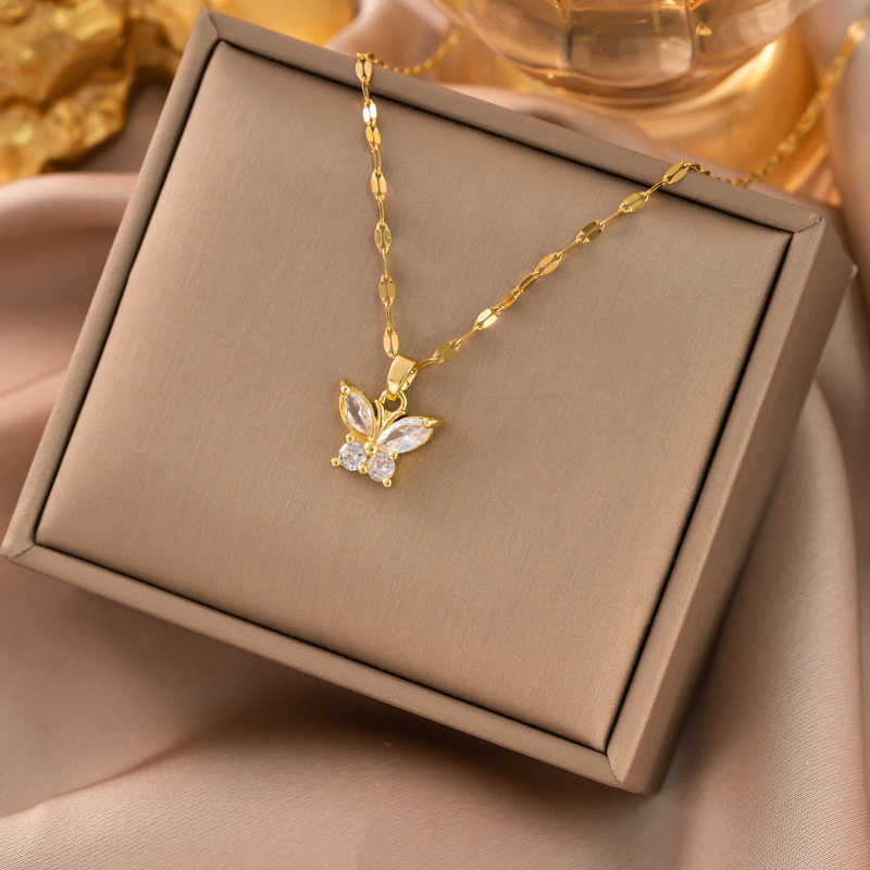 Papillon de cristal doré