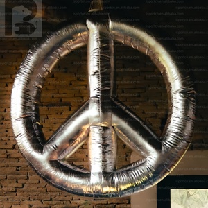Structure gonflable géante personnalisée en forme de signe de <span class=keywords><strong>la</strong></span> paix pour événements, promotion de marques de style de vie en bord de route, ou comme accessoire d'exposition pour l'industrie de l'art et du loisir - Product Image 1