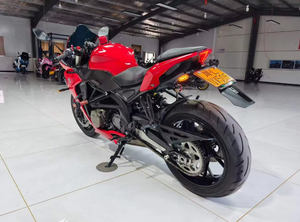 Moto Super Sport QJMOTOR SRK600 Sword Edition 600cc à Refroidissement Liquide, Quatre Cylindres en Ligne, Suspension ABS - Product Image 6
