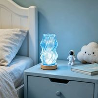 Lampe de table à LED chaude à intensité variable, design mi-siècle, texture ondulée douce, alimentée par USB, pour chambre douillette et salon relaxant