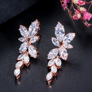 Élégant Rose Plaqué CZ Bijoux Blanc Zircon Cubique <span class=keywords><strong>Marquise</strong></span> Coupe Feuille Dangle Boucles D'oreilles Femmes Bijoux De Mariée pour Costume De Fiançailles - Product Image 6