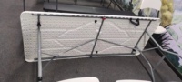 Table à manger pliante rectangulaire en plastique portable pour extérieur/jardin/pique-nique de 6 pieds Vente en gros