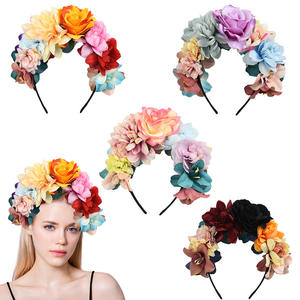 عصابة رأس بزهور الورد على الطراز الأوروبي والأمريكي، زهور صناعية بوهيمية يدوية الصنع للمهرجانات والحفلات والتصوير والمكياج وحفلات الرقص - Product Image 1