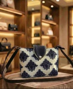 Bolso de Hombro Boho para Mujer, Estilo Moderno, Geométrico, Étnico, Clásico, Blanco y Negro, Impermeable y Duradero, Superventas - Product Image 3