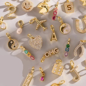 Fabricants de bijoux, breloques en acier inoxydable plaqué or 18 carats sur mesure, bijoux personnalisés, pendentif personnalisé pour la fabrication de bijoux - Product Image 2