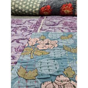 Drap de lit matelassé en soie Kambhadiya, patchwork Kantha indien vintage fait main, motifs uniques, style bohème, vêtements d'occasion - Product Image 4