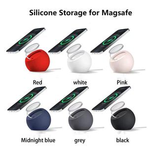 <span class=keywords><strong>Chargeur</strong></span> sans fil magnétique avec gestion des câbles 3-en-1 10W en silicone tendance pour <span class=keywords><strong>iPhone</strong></span> <span class=keywords><strong>14</strong></span>/13/12 Series - Product Image 2