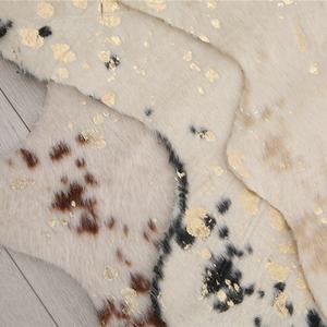 2021 Hot Stamping Groothandel Faux Koeienhuid Tapijt Shaggy Tapijten Woondecoratie Faux Bont Tapijt - Product Image 6