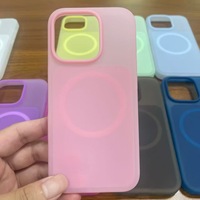 Coque souple magnétique translucide multicolore en silicone texturé gelée style crème glacée, gaufrée, à chargement sans fil – Meilleure vente