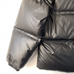 Piumino Bomber da Uomo Personalizzato Casual Invernale Leggero e Caldo in Piuma d'Anatra con Cappuccio Colore Nero - Product Image 4