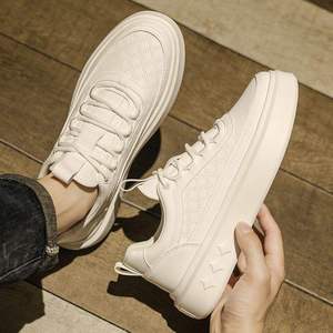 Chaussures de sport pour hommes de haute qualité, respirantes, légères, confortables, avec lacets, semelle extérieure en caoutchouc antidérapante, style printemps. - Product Image 1