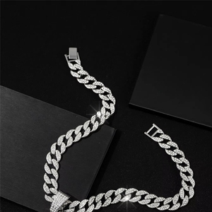Pendentif unisexe tendance en alliage de zinc plaqué or 14K, <span class=keywords><strong>avec</strong></span> lettres empilées 'NO DAYS 24 <span class=keywords><strong>365</strong></span>' et diamants CZ, chaîne maille cubaine, style Hip Hop Streetwear - Product Image 4