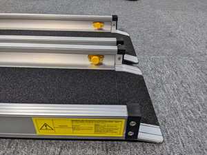 Rampa de aluminio portátil para silla de ruedas de 2-8 pies, rampa de cable de aluminio resistente para fácil acceso - Product Image 6