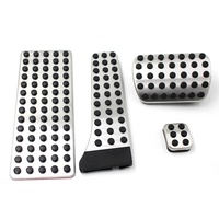 Avec pédale de repos Kits d'accessoires de voiture AT Metal Pedal Pad pour Mercedes Benz W203/W204/W211/W212/W210
