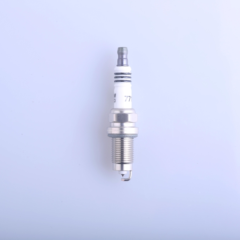 PZFR5Q 11 101000063AA Iridium 7713 Spark