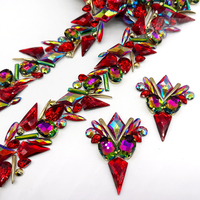 Accessoires de costumes de carnaval de Miami : Bordure en strass rouges pour la conception de soutiens-gorge en fil métallique de carnaval